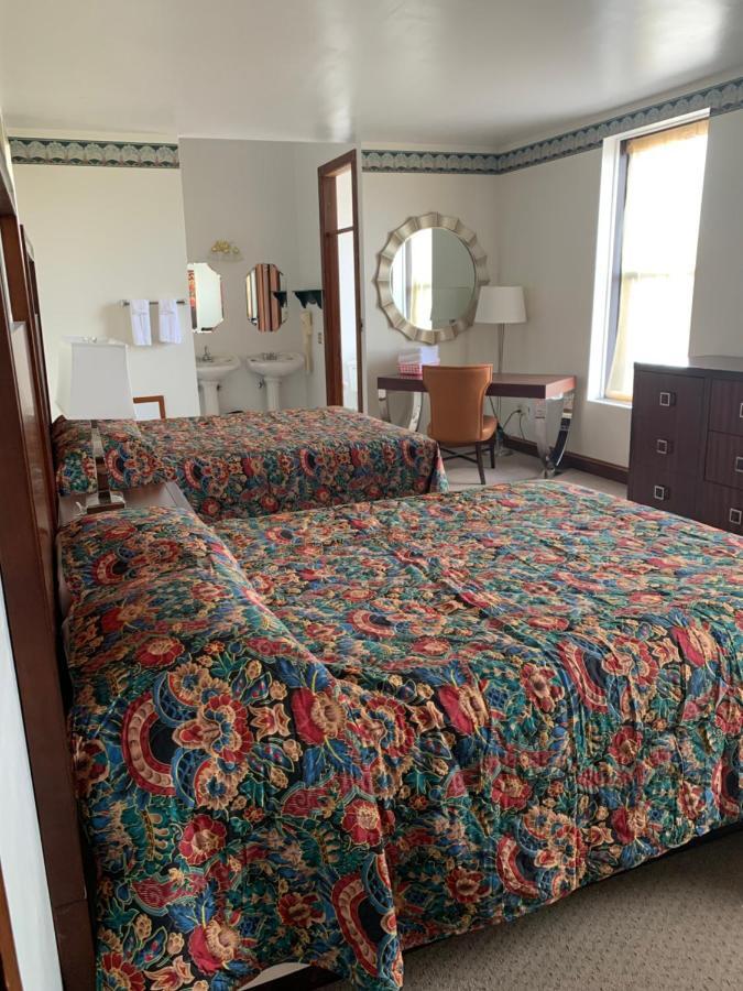 Karsten Hotel Kewaunee Экстерьер фото